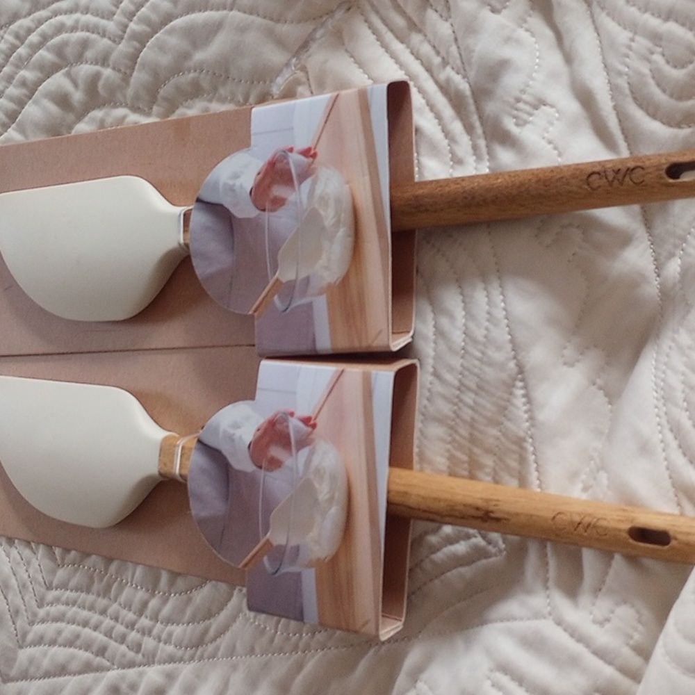 CWC Classic Cream Spatula 2pack